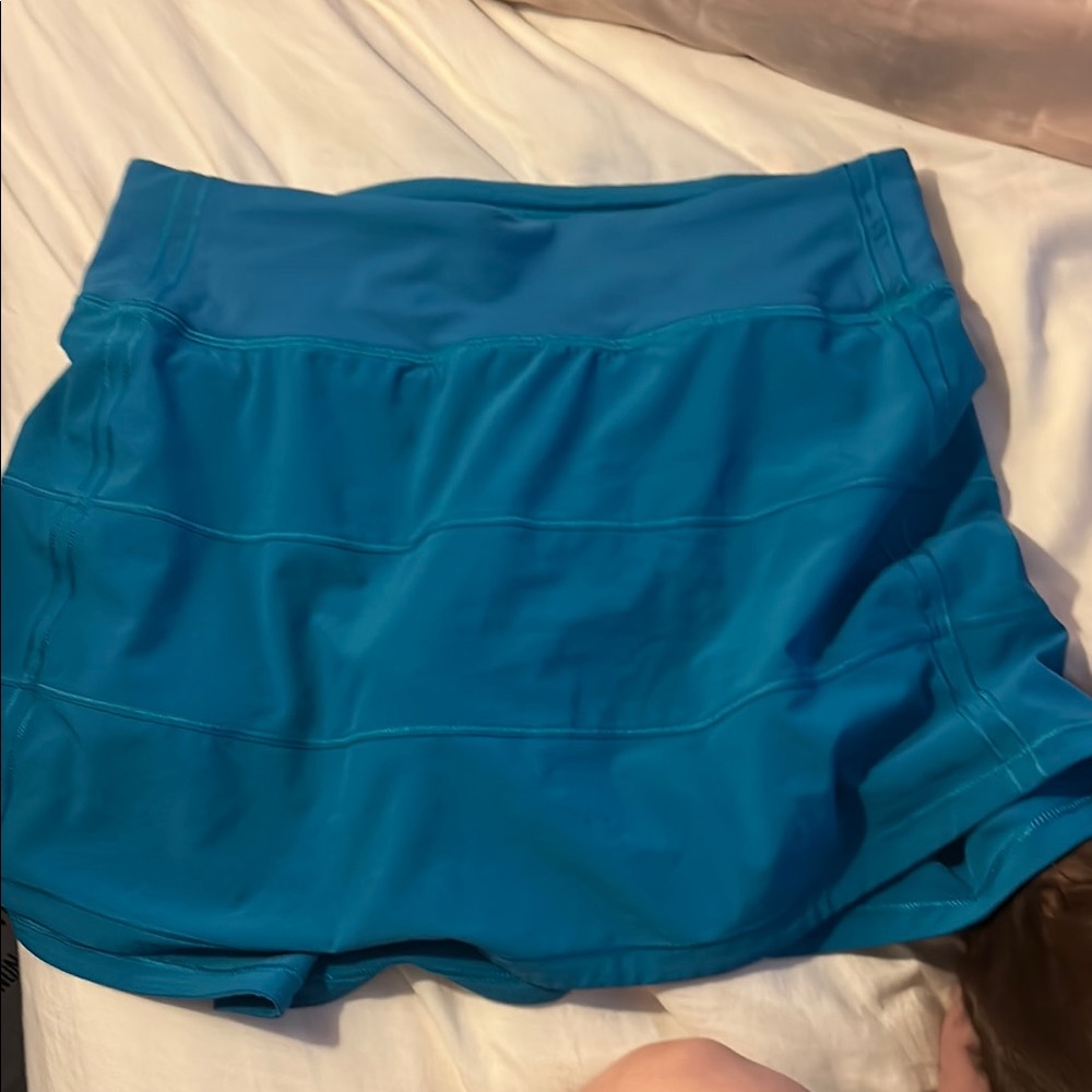 Lululemon skirt turquoise blue size 4 tall